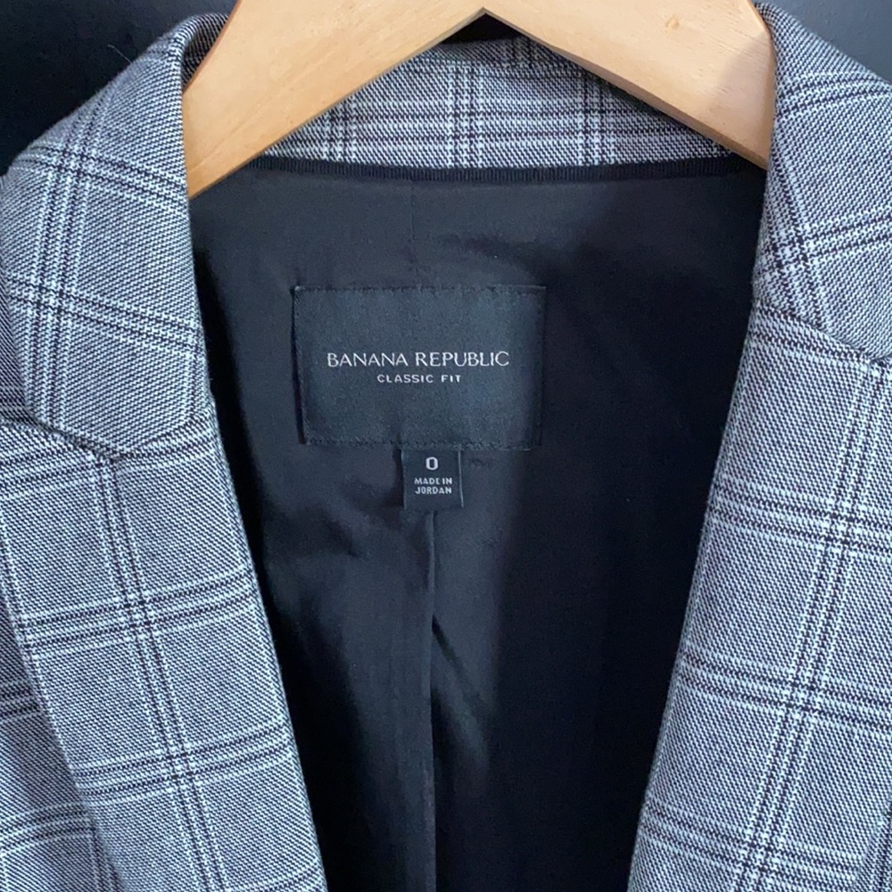 Blazer - Picture 2 of 5